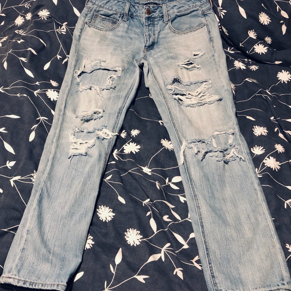 American Eagle tomgirl jeans